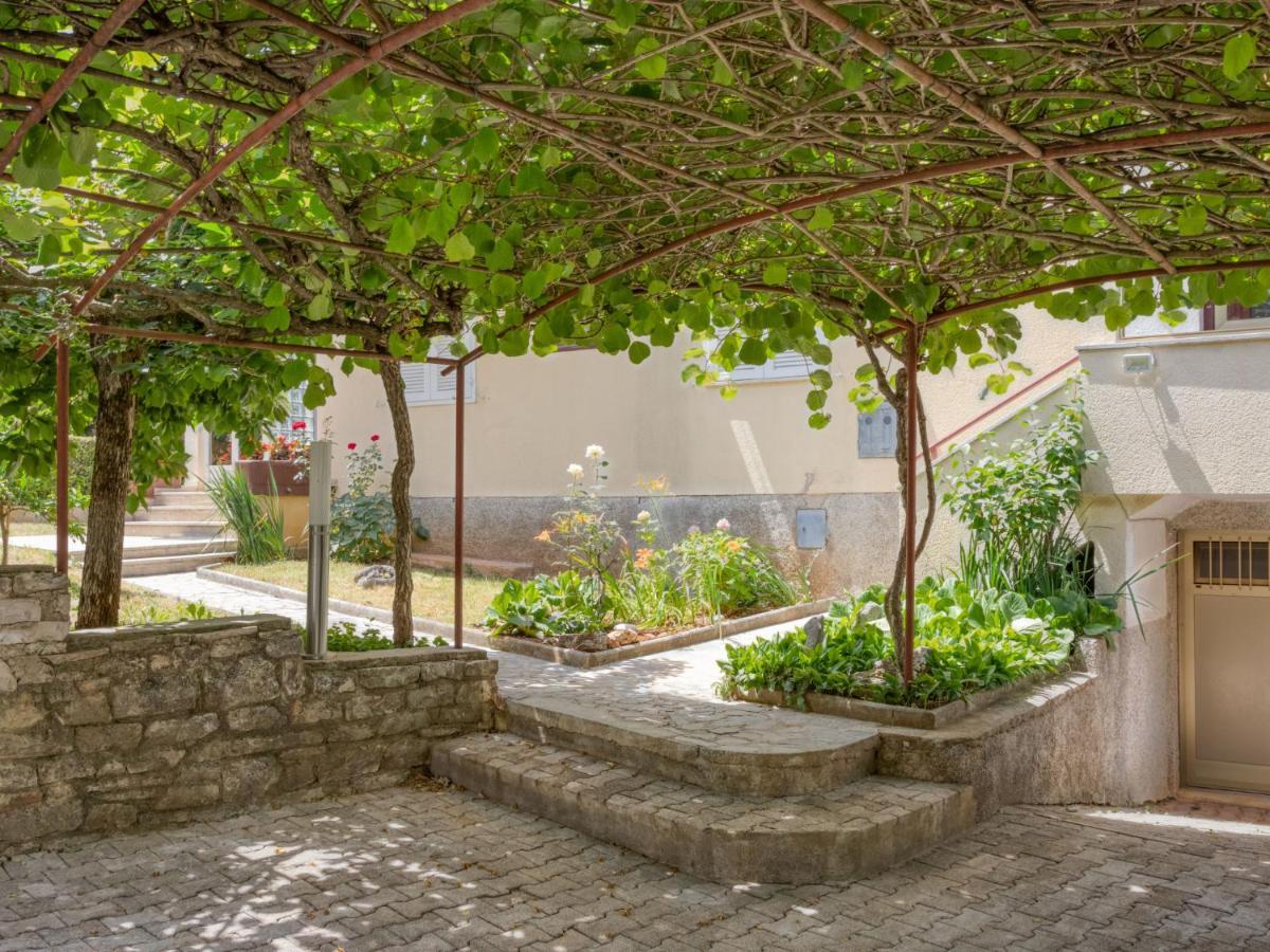 Apartment Daria-2 By Interhome Πόρετς Εξωτερικό φωτογραφία