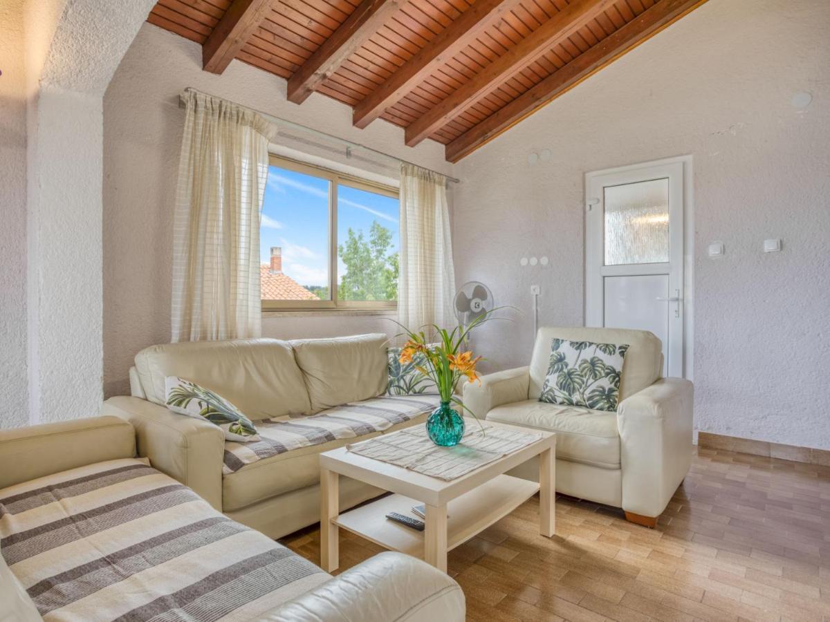 Apartment Daria-2 By Interhome Πόρετς Εξωτερικό φωτογραφία
