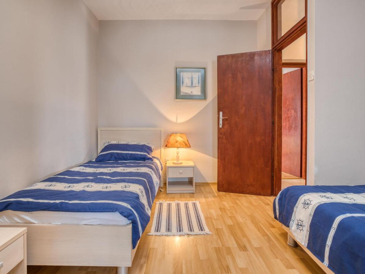 Apartment Daria-2 By Interhome Πόρετς Εξωτερικό φωτογραφία